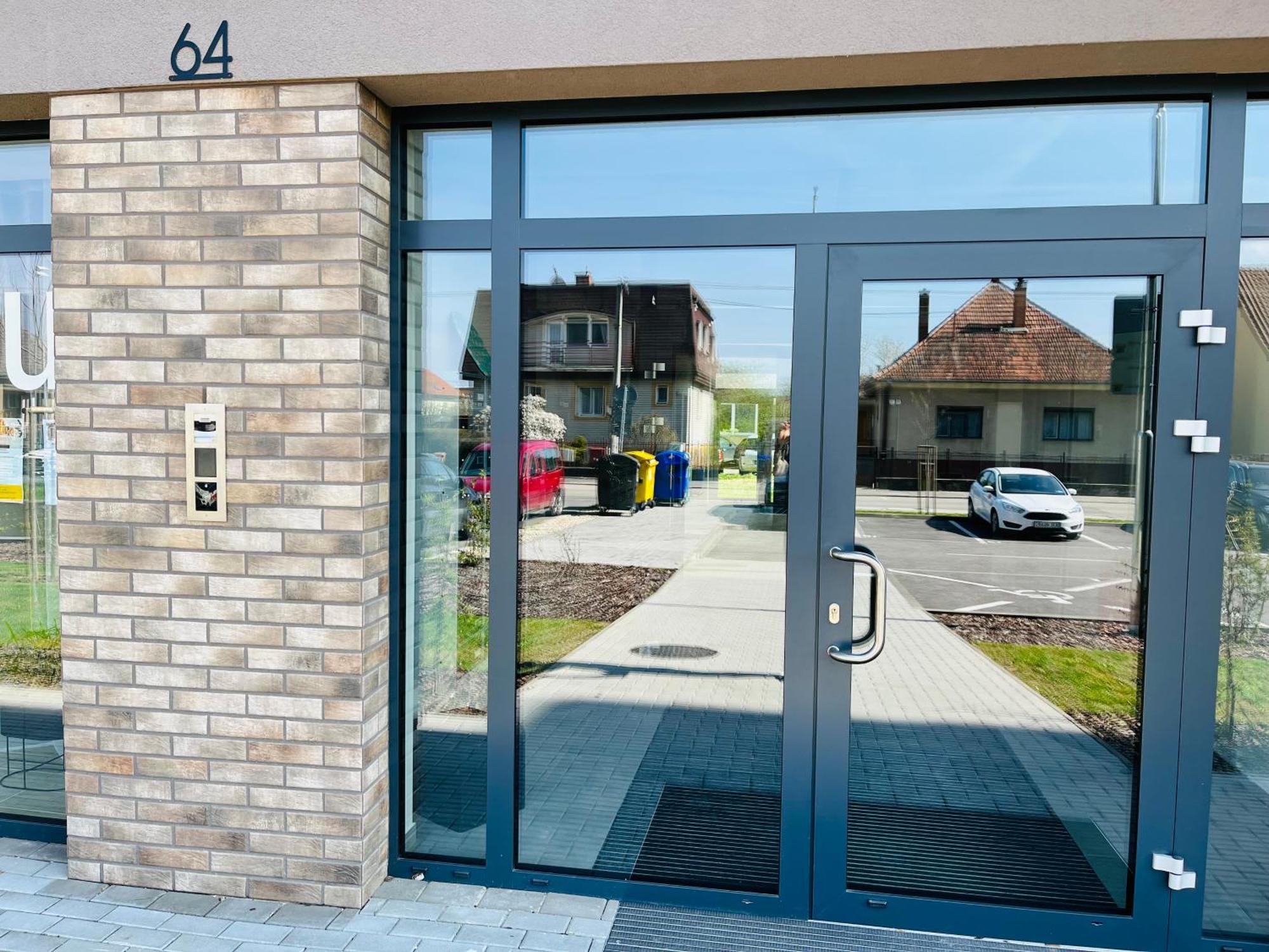 Ferienwohnung Apartman Sitka Trenčín Exterior foto